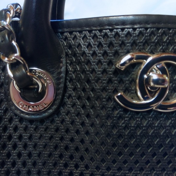 Chanel Up in the Air Collection Tote - Picture 3 of 8